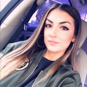 Meet your Posher, Lindsay